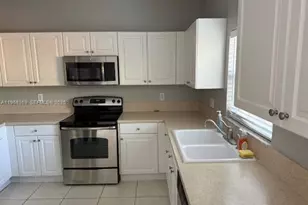 2402 NE 41st Pl, Homestead, FL 33033 - Photo 25