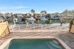 3860 NE 168th St, North Miami Beach, FL 33160 - Photo 39