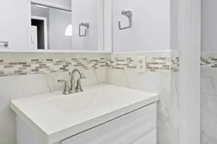 6910 NW 166th Terrace, Miami Lakes, FL 33014 - Photo 37