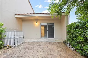 6910 NW 166th Terrace, Miami Lakes, FL 33014 - Photo 31
