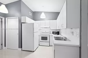 6910 NW 166th Terrace, Miami Lakes, FL 33014 - Photo 17