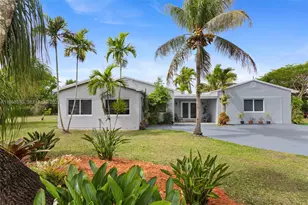 25900 SW 182nd Ave, Homestead, FL 33031 - Photo 3