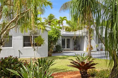 25900 SW 182nd Ave, Homestead, FL 33031 - Photo 5