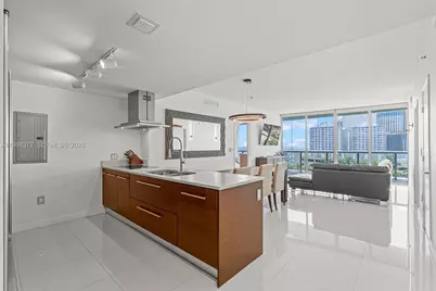 495 Brickell Ave #905, Miami, FL 33131 - Photo 1