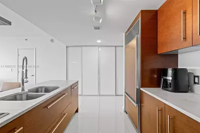 495 Brickell Ave #905, Miami, FL 33131 - Photo 3