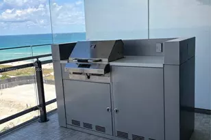 8701 Collins Ave, Miami Beach, FL 33154 - Photo 11