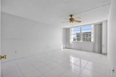 2801 NE 183rd St #1612W, Aventura, FL 33160 - Photo 27