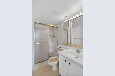 2801 NE 183rd St #1612W, Aventura, FL 33160 - Photo 25