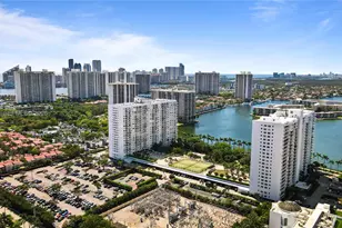 2801 NE 183rd St, Aventura, FL 33160 - Photo 11