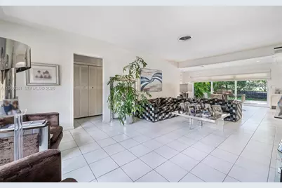 5220 La Gorce Dr, Miami Beach, FL 33140 - Photo 5