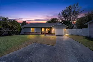 14607 SW 142nd Pl, Miami, FL 33186 - Photo 3