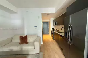 398 NE 5th St, Miami, FL 33132 - Photo 3