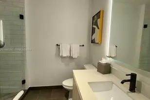 398 NE 5th St, Miami, FL 33132 - Photo 11