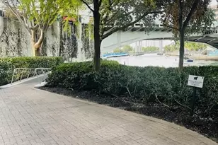 185 SW 7th St, Miami, FL 33130 - Photo 9