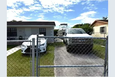 10752 SW 141st Ln, Miami, FL 33176 - Photo 3