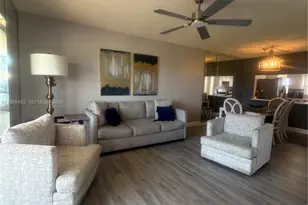 9201 Sunrise Lakes Blvd, Sunrise, FL 33322 - Photo 5