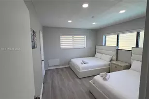 10000 E Bay Harbor Dr, Bay Harbor Islands, FL 33154 - Photo 13