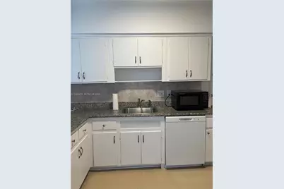 3917 Segovia St #3917, Coral Gables, FL 33134 - Photo 11