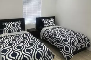 500 NW 43rd Ct, Miami, FL 33126 - Photo 15