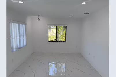 210 SW 3rd St, Florida City, FL 33034 - Photo 13