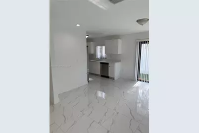 210 SW 3rd St, Florida City, FL 33034 - Photo 7