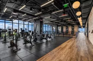 398 NE 5th St, Miami, FL 33132 - Photo 41