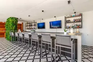 398 NE 5th St, Miami, FL 33132 - Photo 33