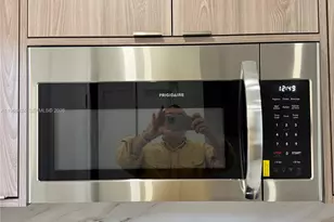 1900 W 54th St, Hialeah, FL 33012 - Photo 17