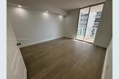 5085 NW 7th St #1110, Miami, FL 33126 - Photo 5
