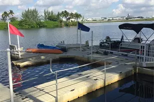 5085 NW 7th St, Miami, FL 33126 - Photo 9