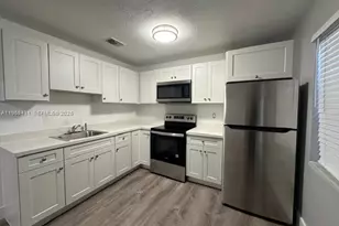 5911 NE 18th Ave, Fort Lauderdale, FL 33334 - Photo 11