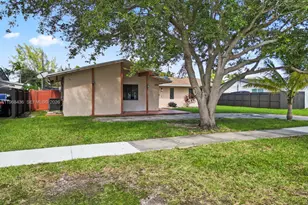 10415 SW 200th St, Cutler Bay, FL 33157 - Photo 39