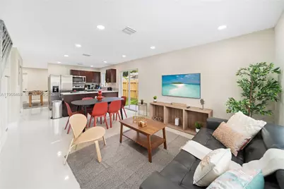 1185 NE 111th St, Miami, FL 33161 - Photo 3