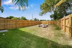 1185 NE 111th St, Miami, FL 33161 - Photo 19