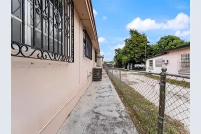 761 E 45th St, Hialeah, FL 33013 - Photo 55