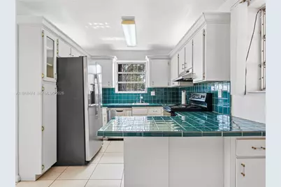 761 E 45th St, Hialeah, FL 33013 - Photo 15