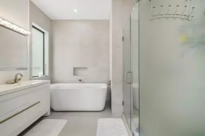 442 SW 15th Rd, Miami, FL 33129 - Photo 15