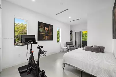 442 SW 15th Rd, Miami, FL 33129 - Photo 17