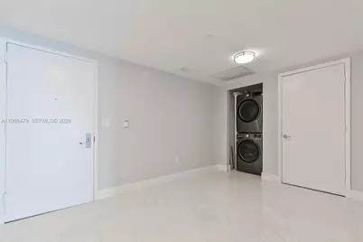 475 Brickell Ave #3407, Miami, FL 33131 - Photo 17