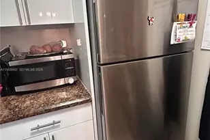 7030 NW 179th St, Hialeah, FL 33015 - Photo 15