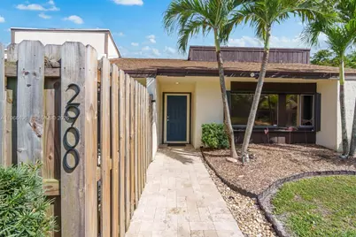 2900 NW 69th Ct, Fort Lauderdale, FL 33309 - Photo 3