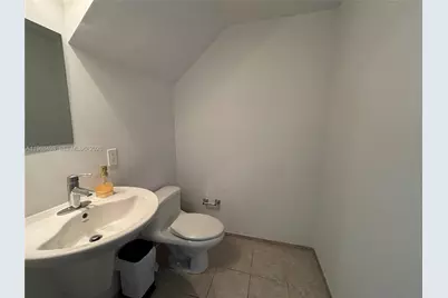 60 SW 13 St #1415, Miami, FL 33131 - Photo 15