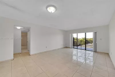 650 NE 149th St #406A, Miami, FL 33161 - Photo 5