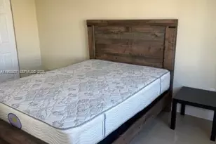 400 Kings Point Dr, Sunny Isles Beach, FL 33160 - Photo 17