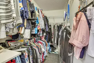 9080 Vineyard Lake Dr, Plantation, FL 33324 - Photo 27