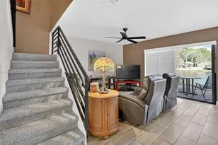 9080 Vineyard Lake Dr, Plantation, FL 33324 - Photo 19