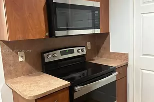 6540 NW 114th Ave, Doral, FL 33178 - Photo 7