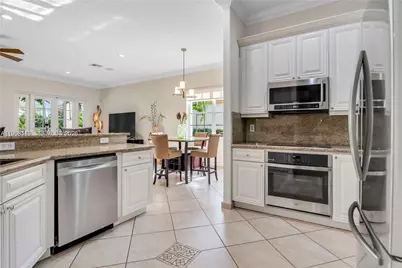 800 Lavender Cir, Weston, FL 33327 - Photo 17