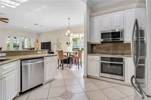 800 Lavender Cir, Weston, FL 33327 - Photo 17