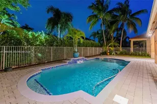 800 Lavender Cir, Weston, FL 33327 - Photo 9